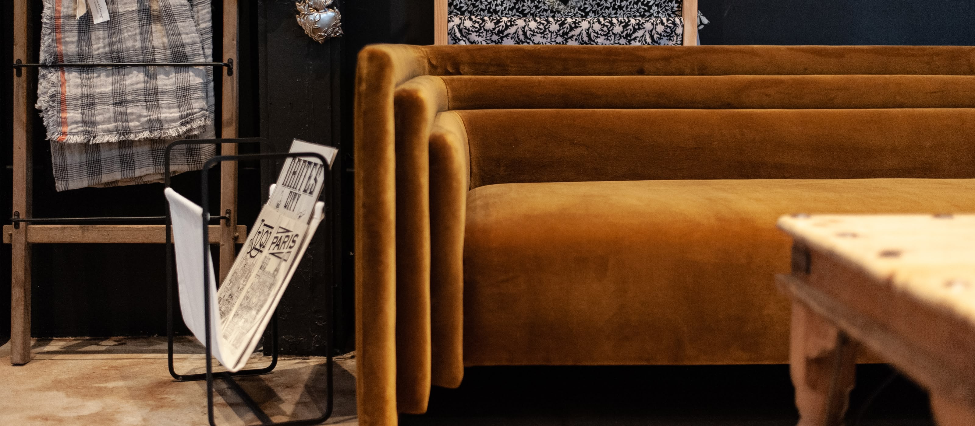 French Living Room Decor & Scents