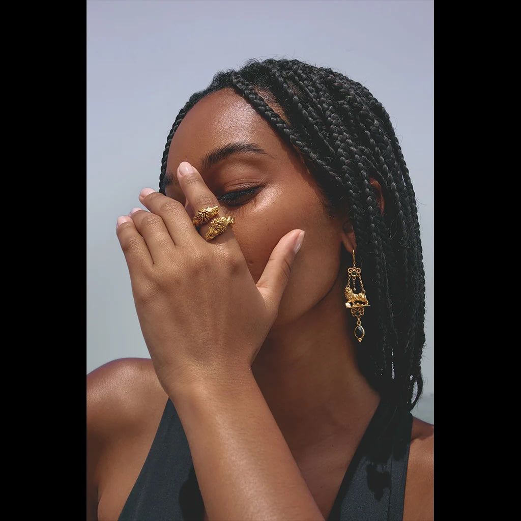 Aya Twisted Lion Ring