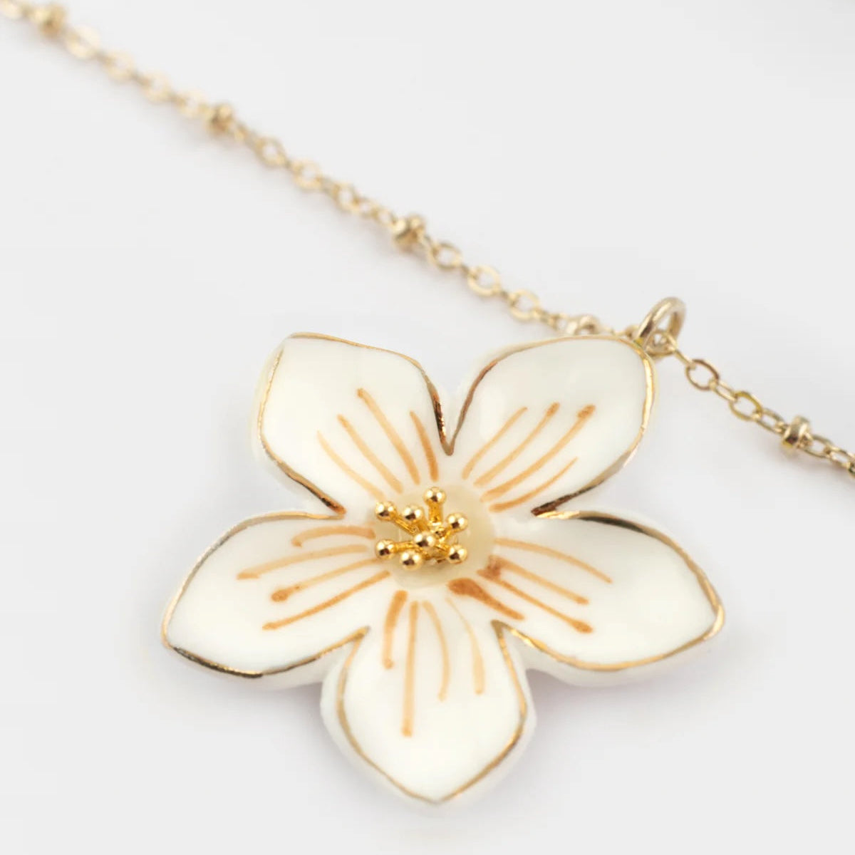 White Flower Necklace