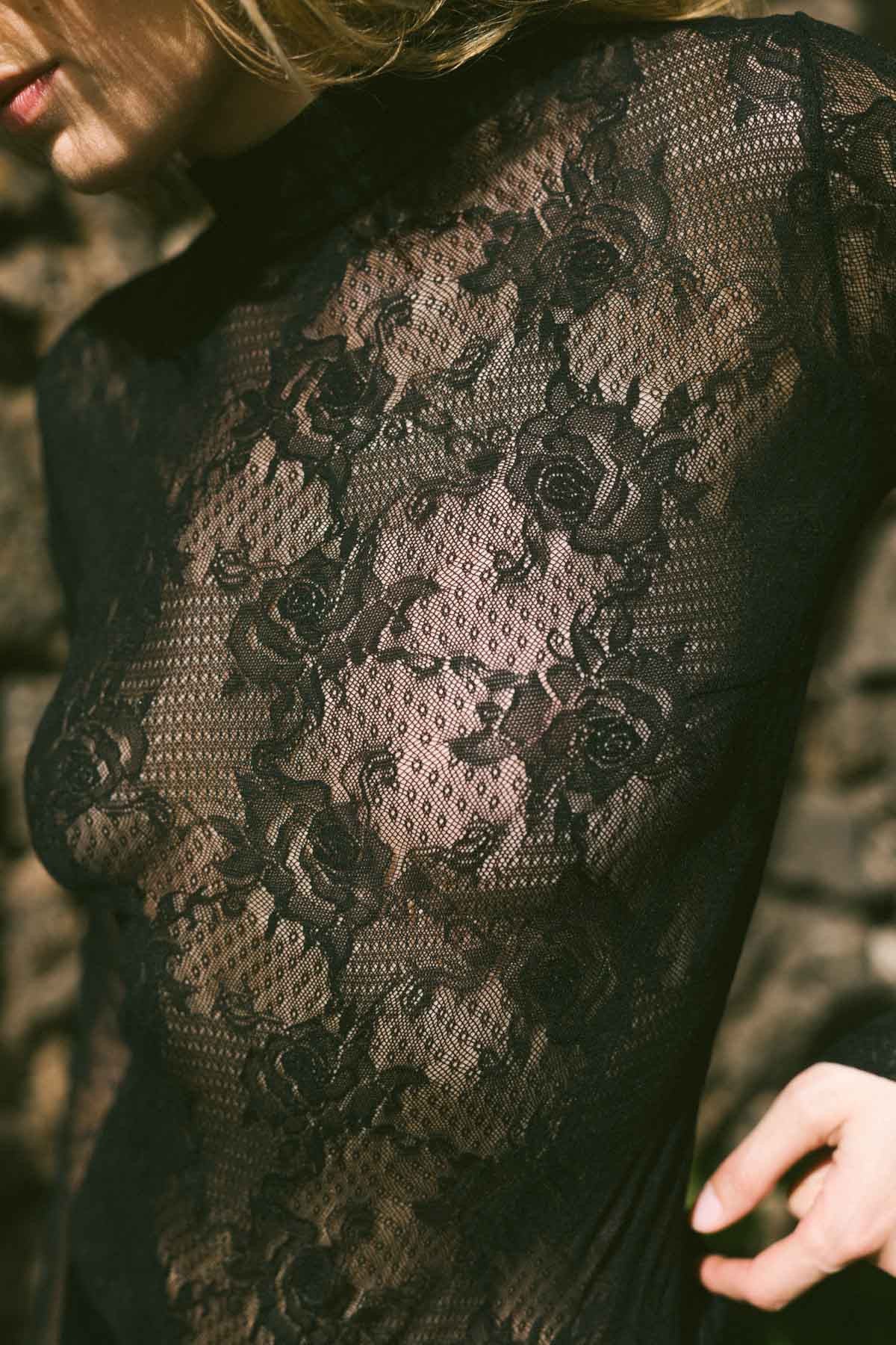 Jimmy Body Black Flowers