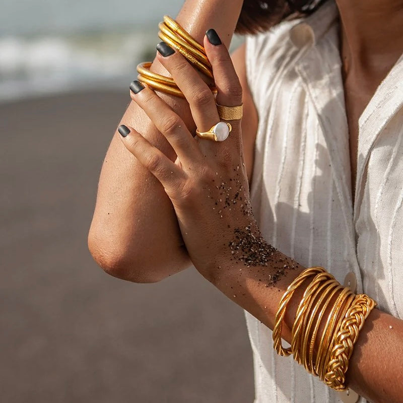 Thin Bracelet Gold