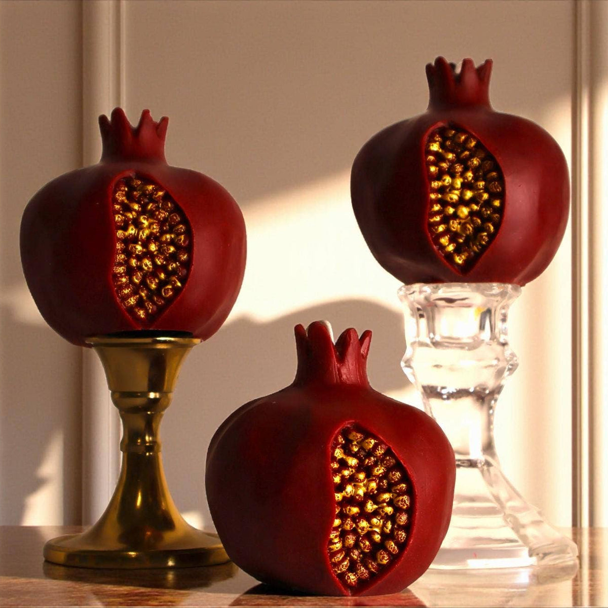 Pomegranate Candle with Golden Seeds – Agaboo Candle
