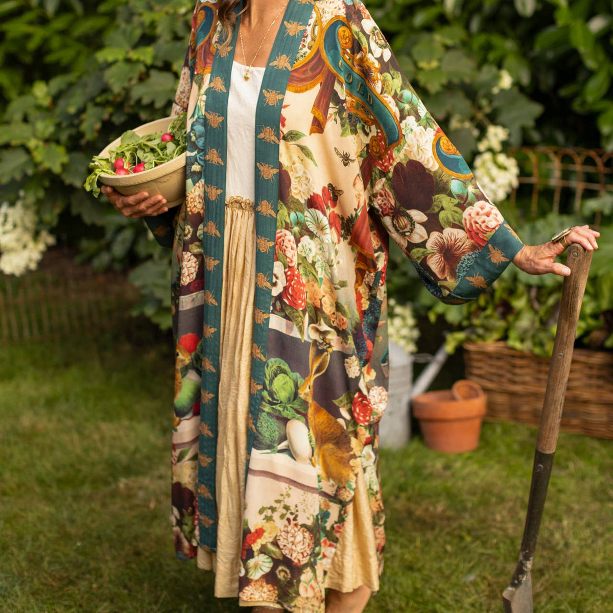 Stay Gold Kimono Robe – Market of Stars