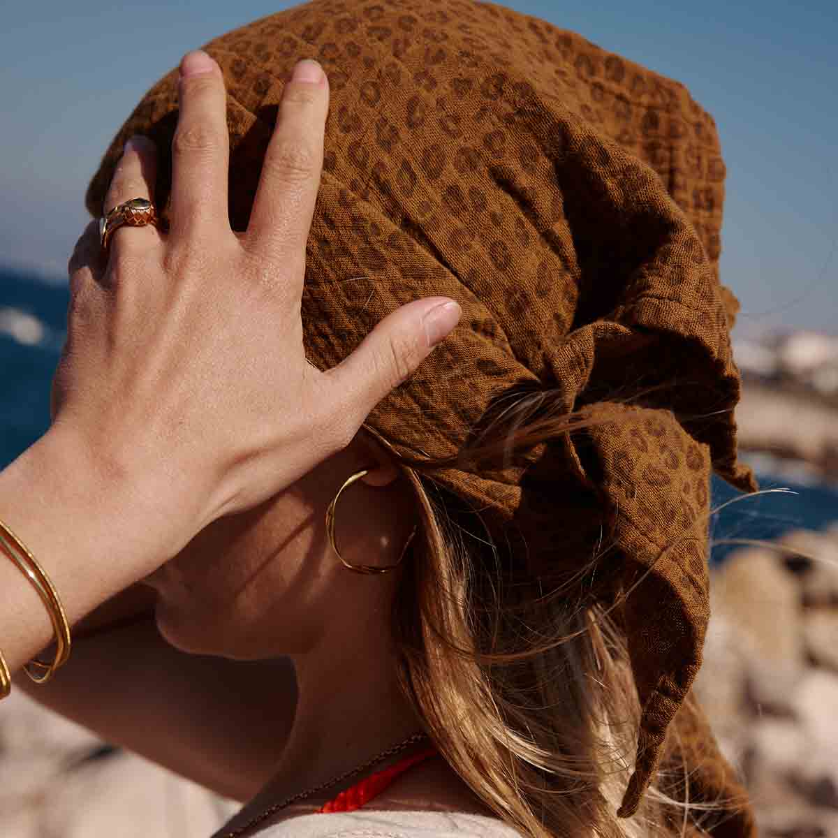 Bianca Scarf Cumin – Mini Leopard – Rose in April