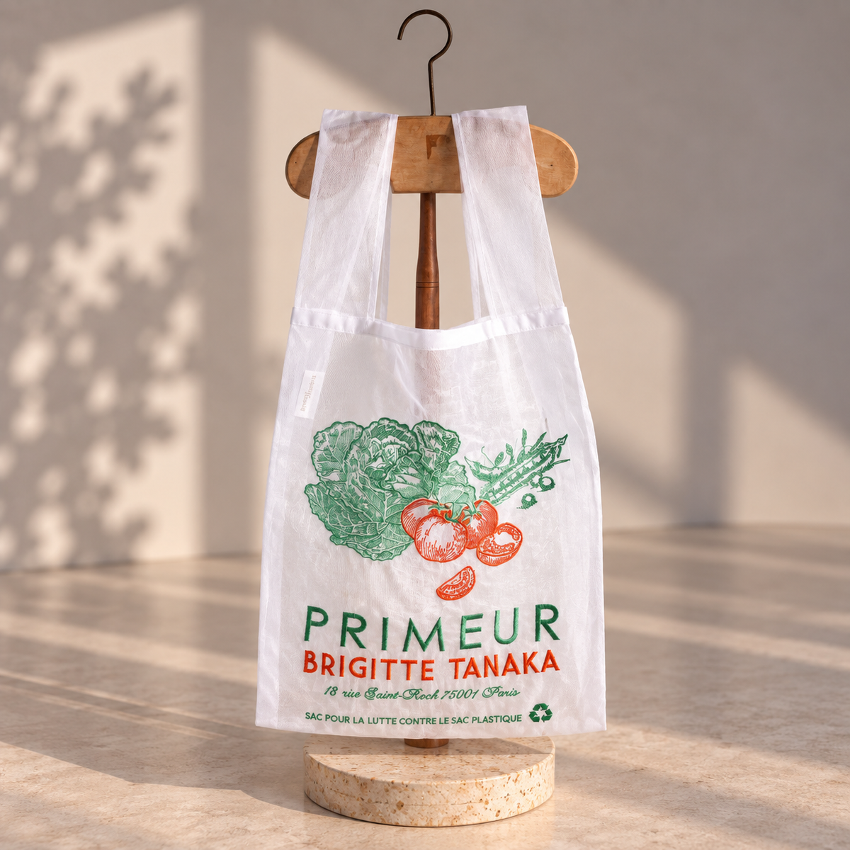 Organza shop bag embroidered with green and red vegetables and Primeur lettering – Brigitte Tanaka